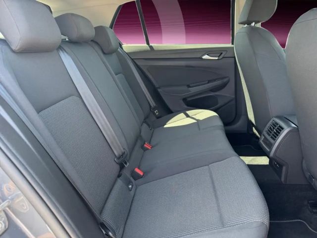 Volkswagen Golf 1.0 TSI