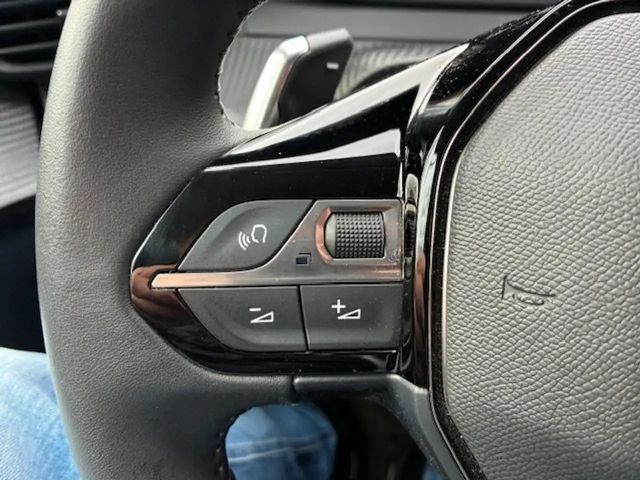Peugeot 208 Active Pack EAT8 PureTech