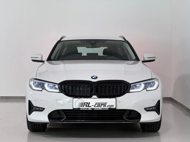 BMW 330 330e xDrive
