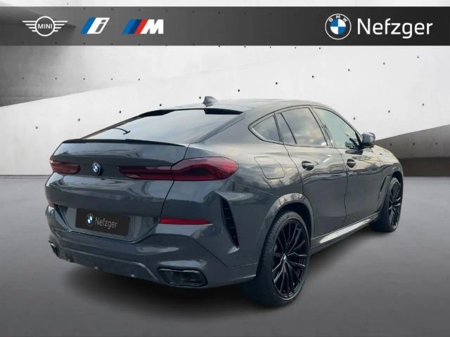 BMW X6 M50i