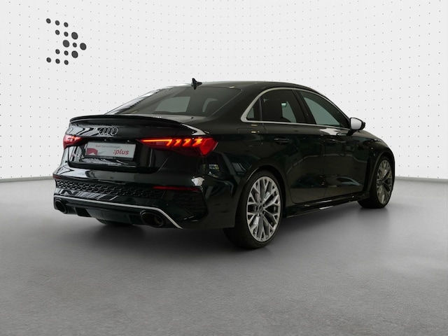 Audi RS3 Quattro S-Tronic Sedan