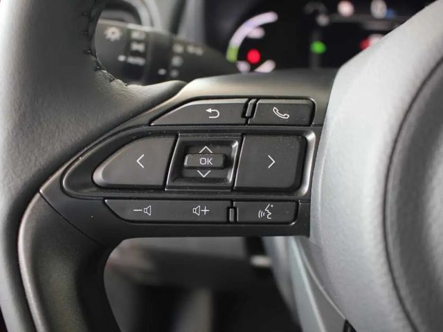 Toyota Yaris Cross Adventure Advanced Safety Paket HUD PDC 18Zoll ele