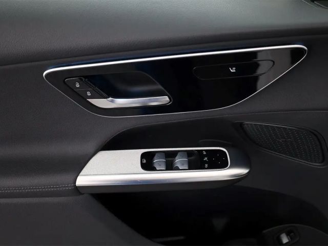 Mercedes-Benz GLC 300 AVANTGARDE