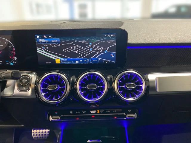 Mercedes-Benz GLB 200 AMG Line