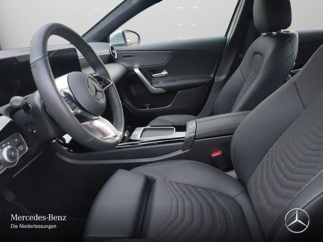 Mercedes-Benz A 200 Progressive