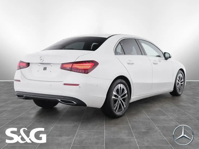Mercedes-Benz A 180 Limousine RüKam+LED+Sitzh.+MBUX+17