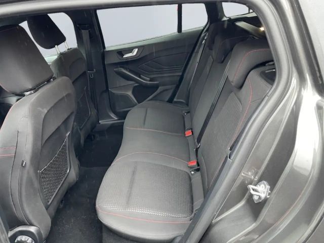 Ford Focus EcoBoost ST Line Wagon