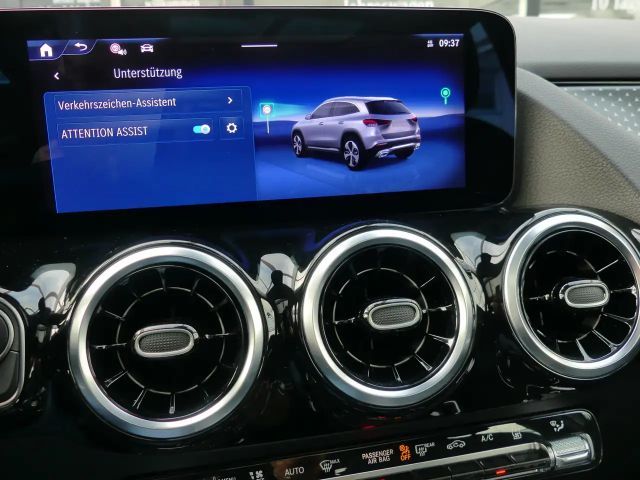 Mercedes-Benz GLA 180 Progressive