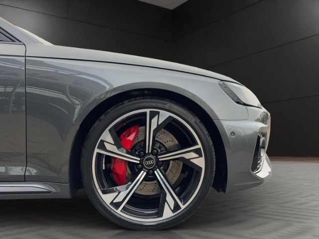 Audi RS4 Avant Quattro