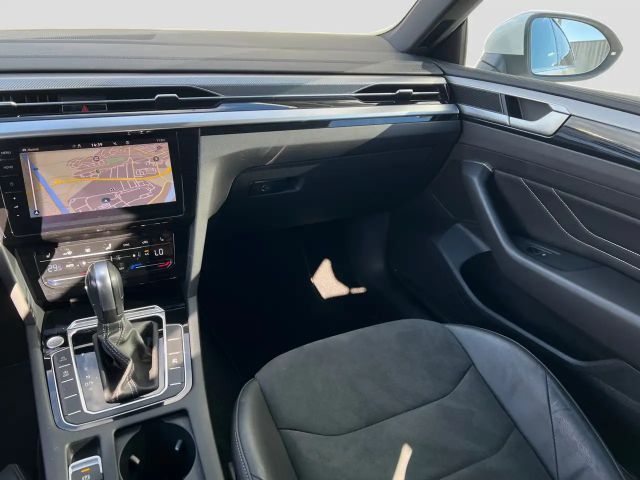 Volkswagen Arteon 2.0 TSI DSG R-Line