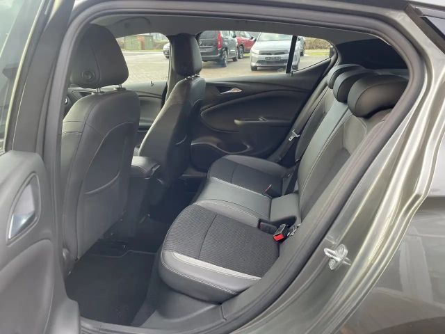 Opel Astra Design&Tech SHZ LHZ Multimedia PDC Allwetter