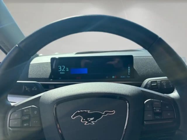 Ford Mustang Mach-E Standard range