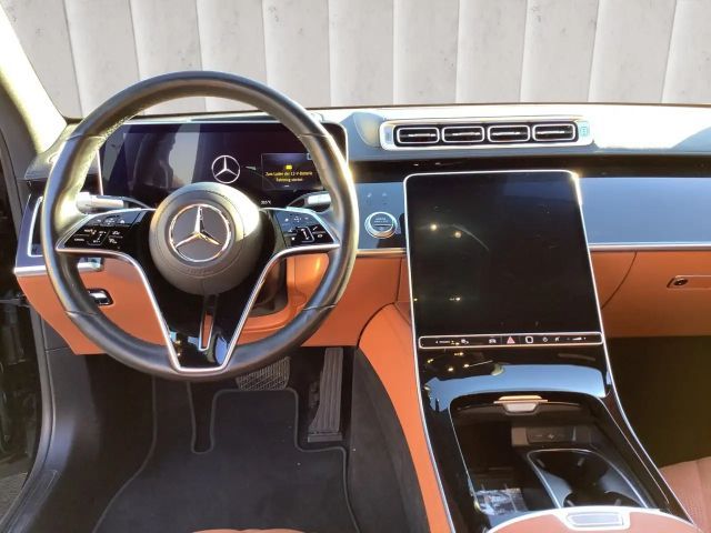 Mercedes-Benz S 400 4MATIC S 400 d Sedan