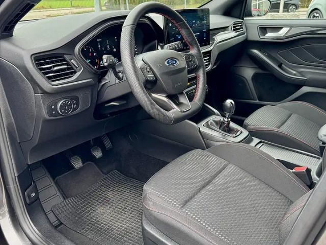 Ford Focus EcoBoost ST Line
