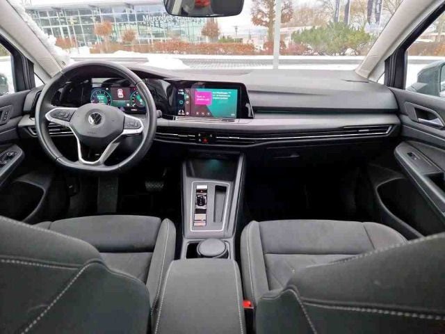 Volkswagen Golf 2.0 TSI DSG Golf VIII Style