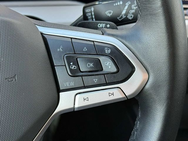 Volkswagen Golf DSG Life Variant