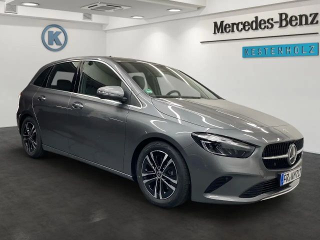 Mercedes-Benz B 180 Progressive Sedan