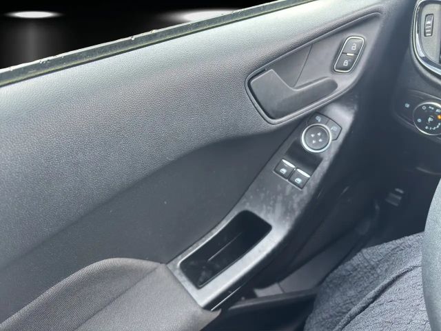 Ford Fiesta Cool & Connect