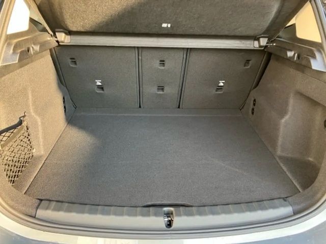 BMW 218 218d Active Tourer Sedan