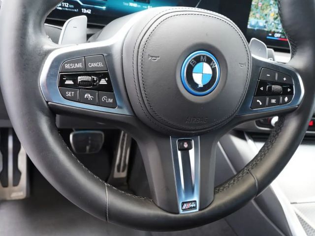 BMW 320 320e M-Sport Touring