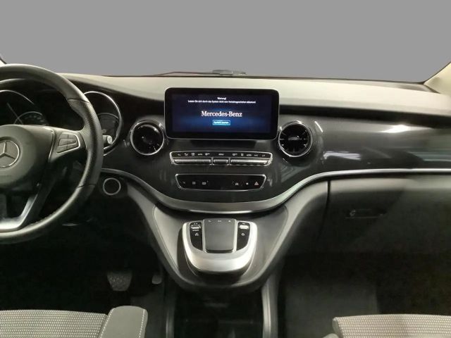 Mercedes-Benz EQV 300