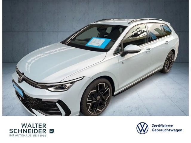 Volkswagen Golf 1.5 TSI R-Line Variant