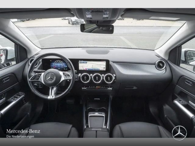 Mercedes-Benz B 180 Progressive Sedan