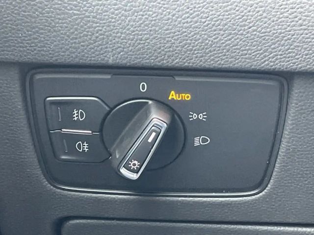 Volkswagen Passat 1.5 TSI Business DSG Variant