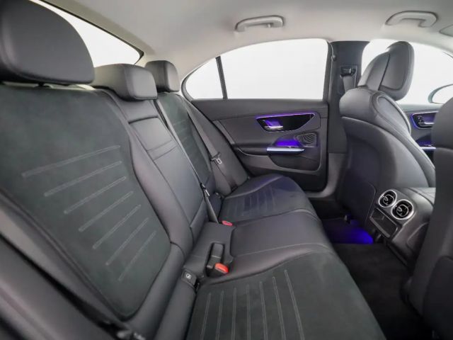 Mercedes-Benz C 200 C 200 d Sedan