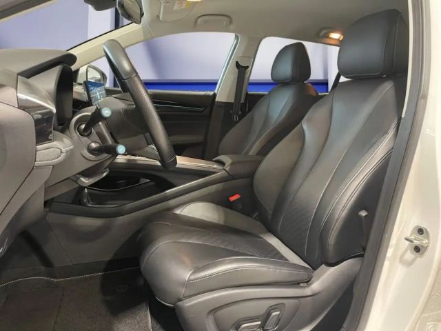 MG MG5 Luxury Standard range