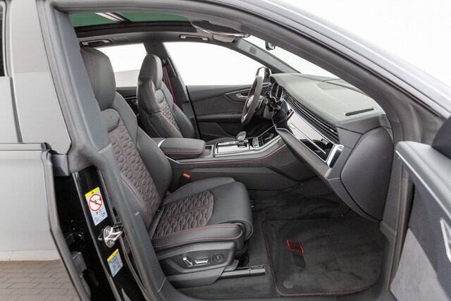 Audi RS Q8 Performance Quattro