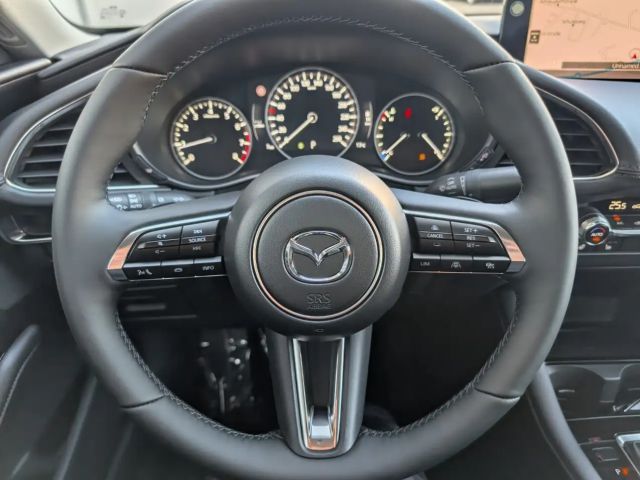 Mazda 3 Exclusive-line