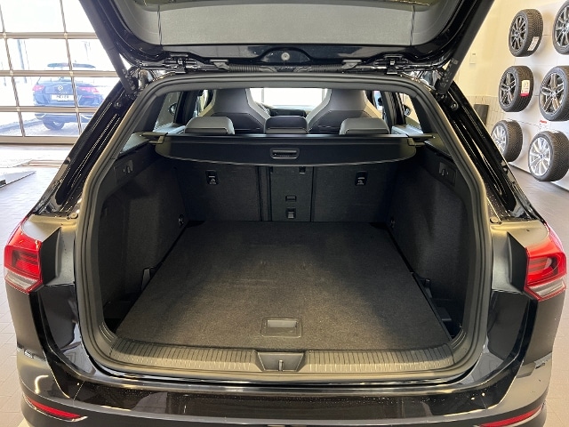 Volkswagen Golf 1.5 eTSI DSG Golf VIII Variant