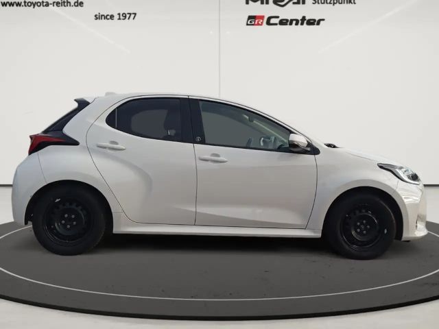 Toyota Yaris Hybride Team D