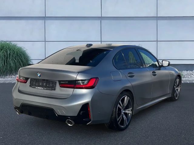 BMW 320 320d M-Sport Sedan