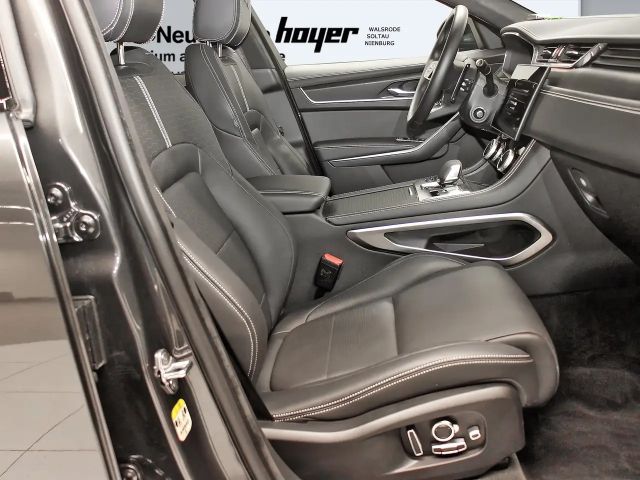 Jaguar F-Pace AWD D300 R-Dynamic