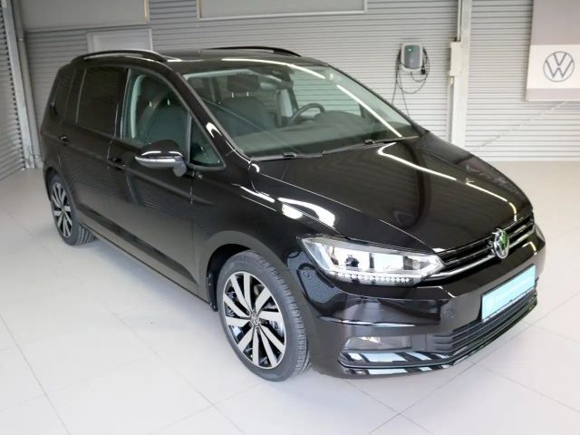 Volkswagen Touran 1.5 TSI DSG Highline