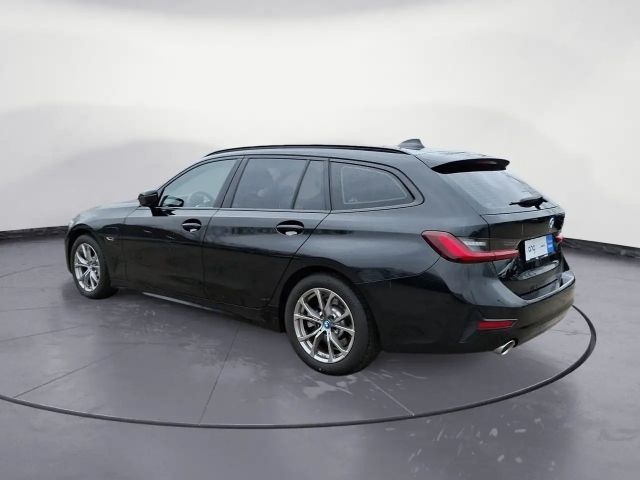 BMW 330 330e Sport Line Touring