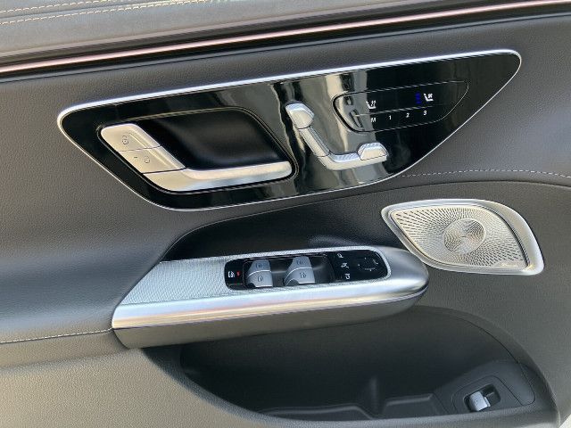 Mercedes-Benz EQE 350 Sedan