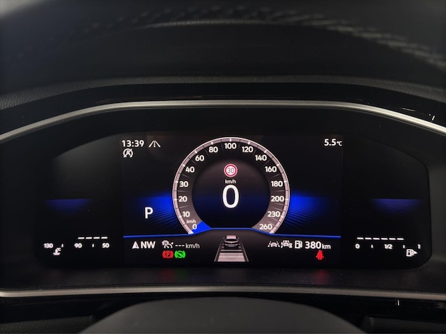 Volkswagen T-Roc 1.5 TSI DSG Plus R-Line