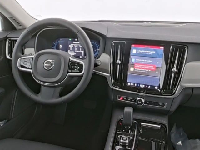 Volvo V90 Core T6