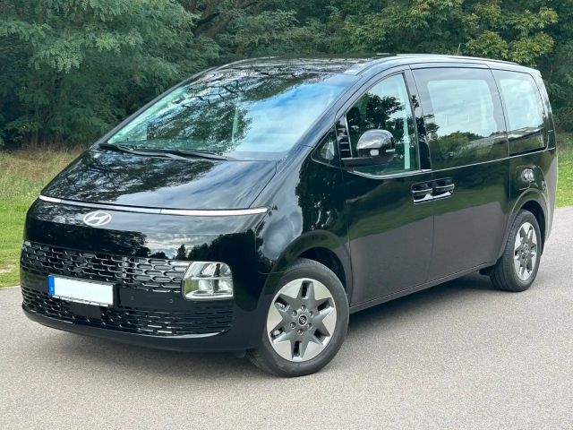 Hyundai Staria Trend