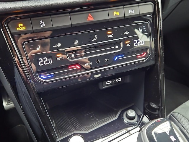 Volkswagen T-Roc 1.5 TSI DSG R-Line