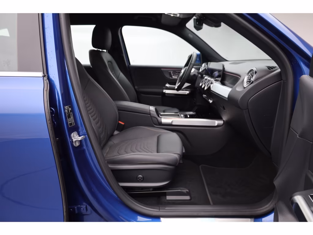 Mercedes-Benz EQB 300 4MATIC Progressive