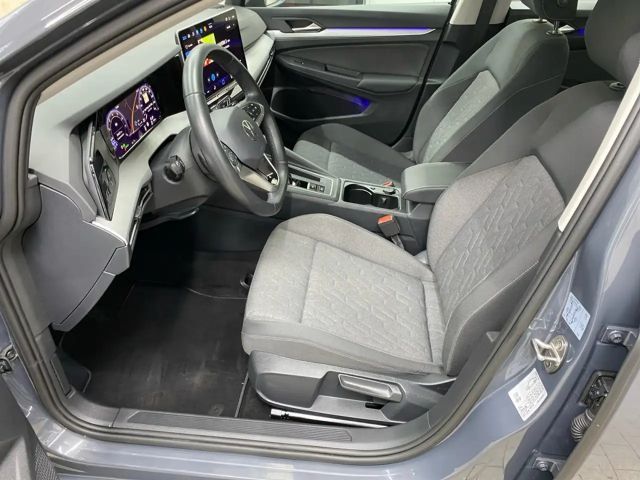 Volkswagen Golf 1.5 eTSI DSG Variant