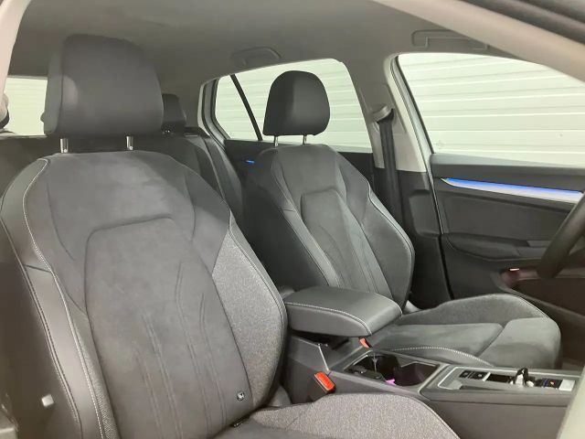 Volkswagen Golf DSG eHybrid