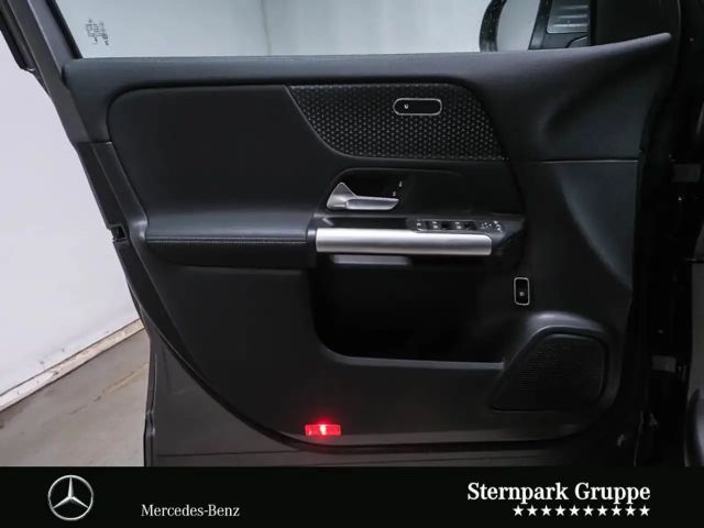 Mercedes-Benz GLA 200 Progressive