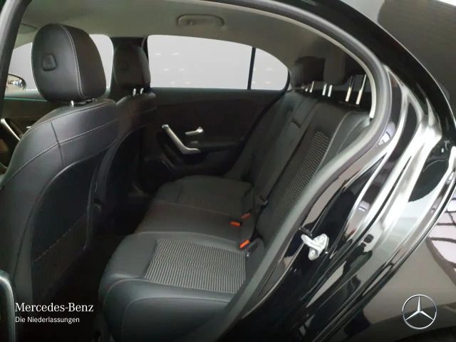 Mercedes-Benz A 180 Progressive