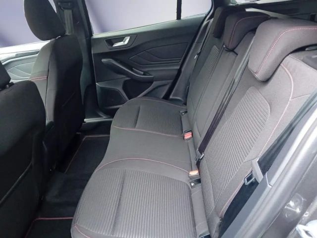 Ford Focus ST Line Wagon