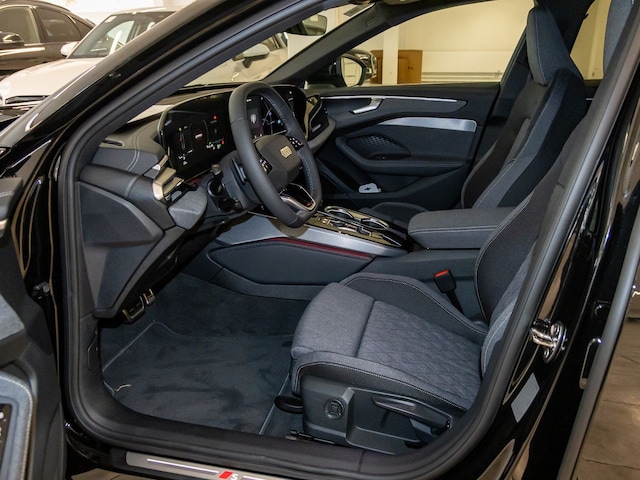 Audi A6 Avant Quattro S-Tronic